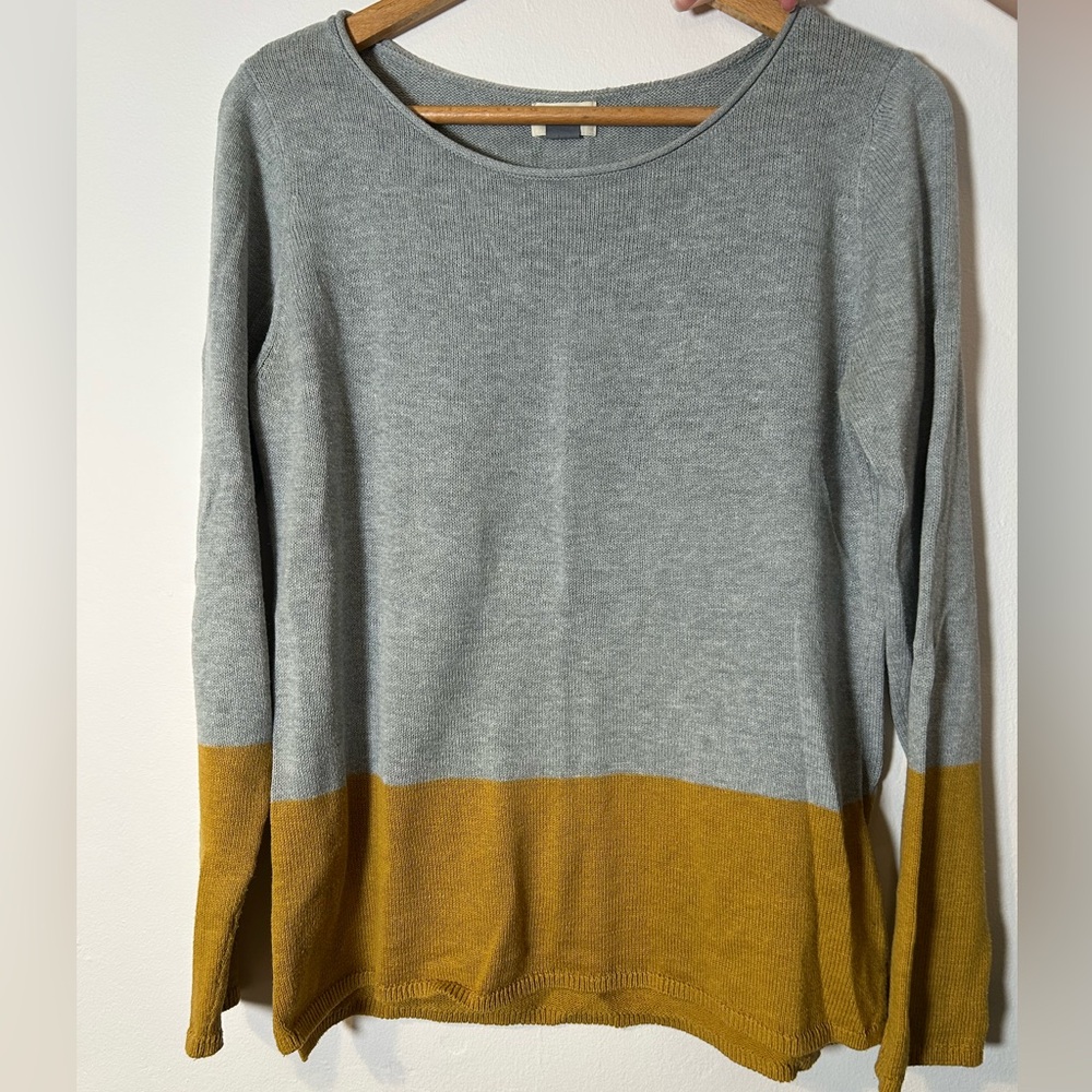 Colorblock Gray & Gold Knit Sweater